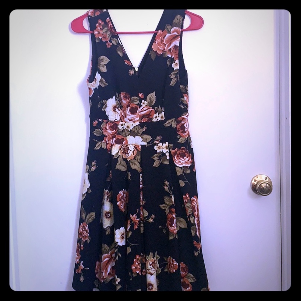 Surplice floral dress